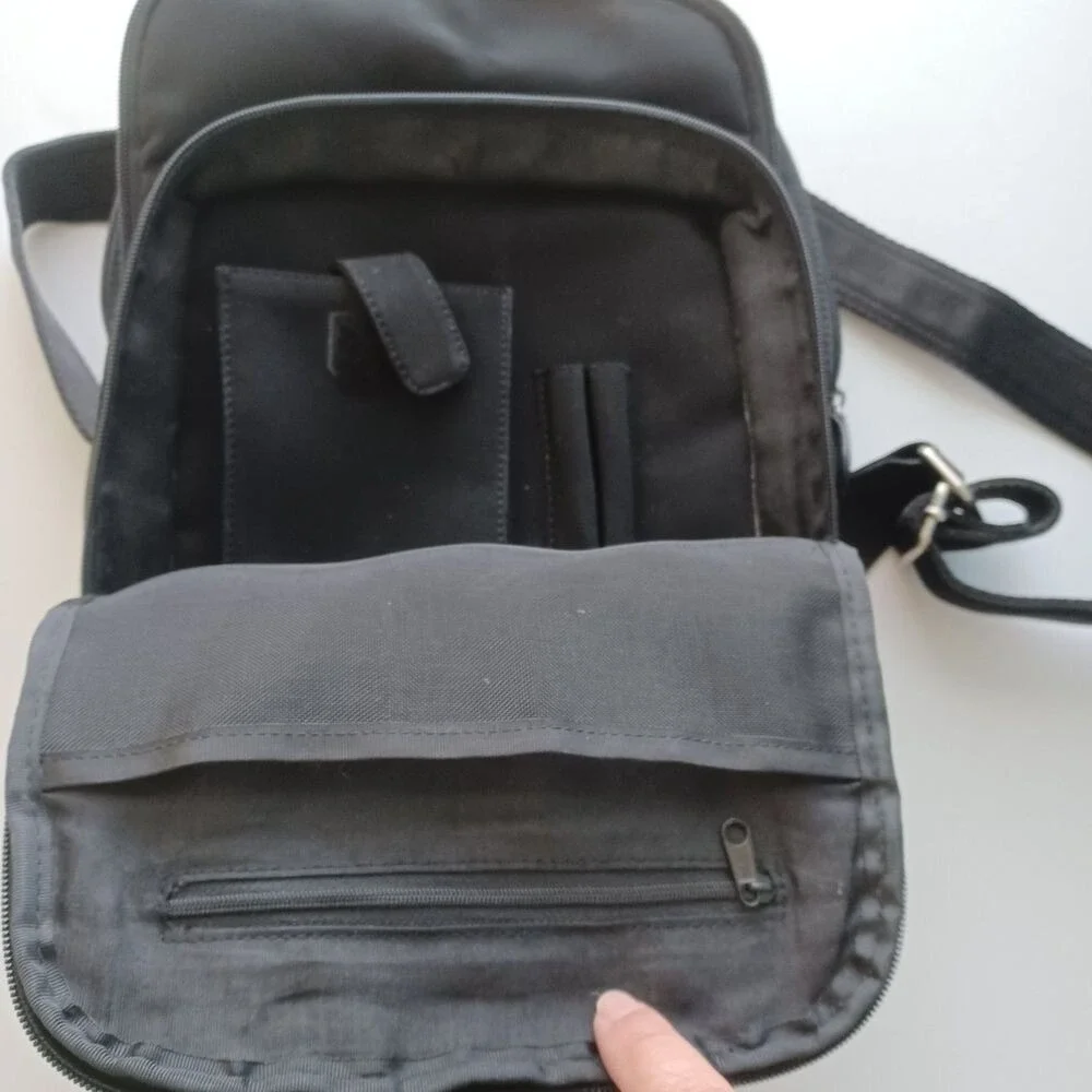 HOBO International Backpack Vintage 90s Y2K‎ Nylon Black Adjustable Straps